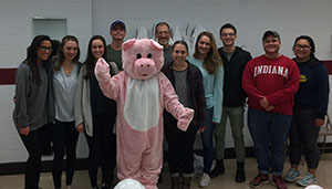 Weinberg-Field-trip-JBS-Swift-FT-with-bacon-the-pig-002.jpg